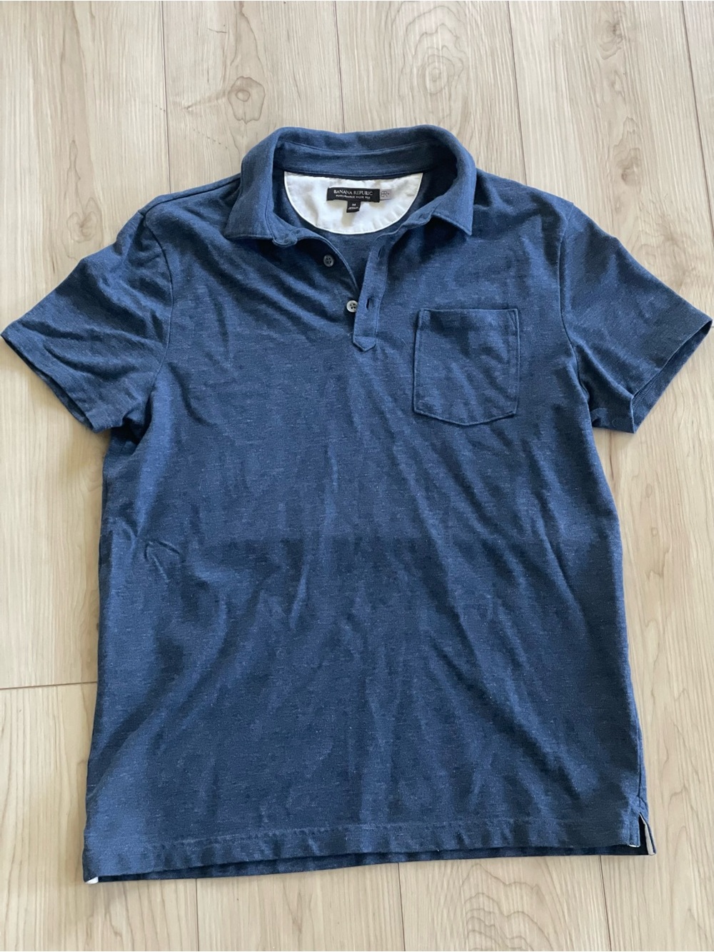 Banana Republic Performance Pique Polo Shirt Men’s Medium Light Blue Pocket